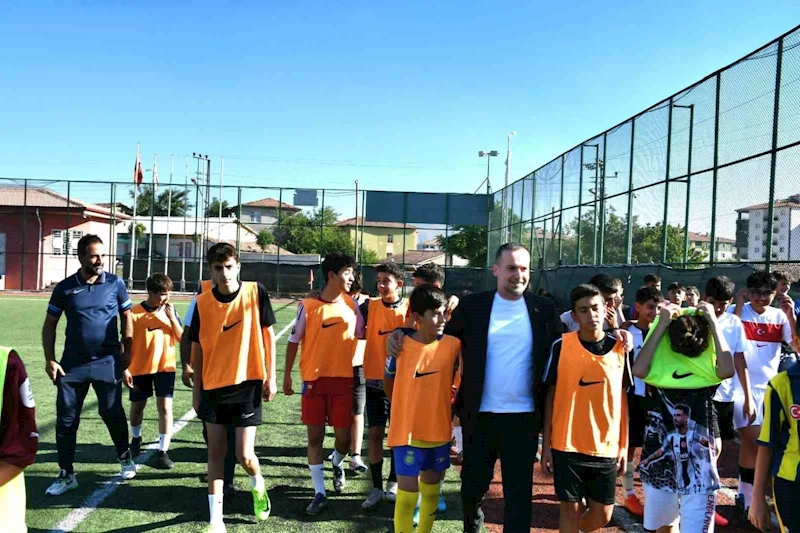 Yeşilyurt Spor’un Gençler Akademi Seçmeleri yoğun katılımla gerçekleştirildi
