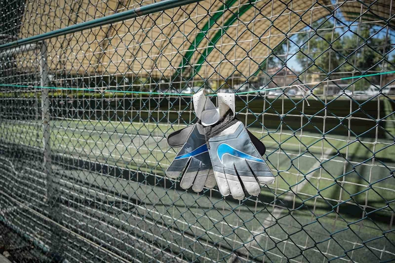 Tarihi spor kulübünü mahkeme kararı beklenmeden boşalttılar
