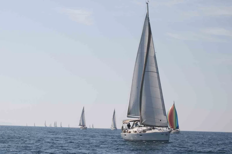 Foça, yelken şenliğine hazırlanıyor
