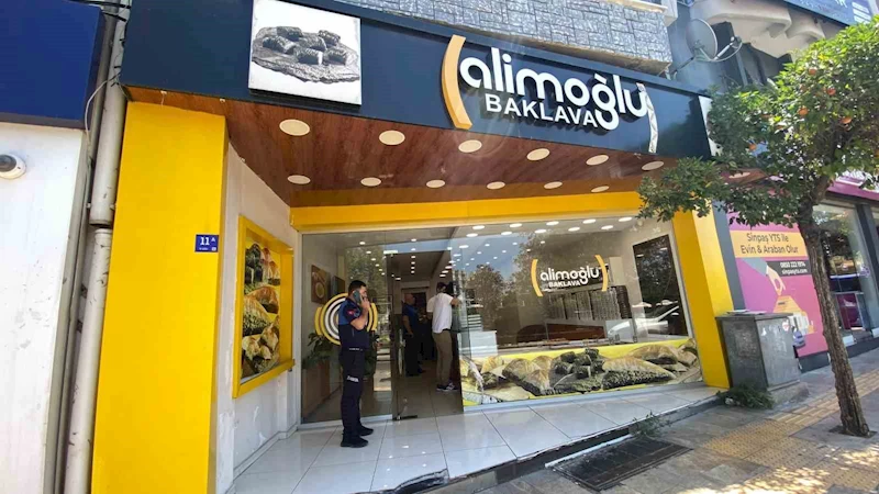 Fare görüntüleri ile gündeme gelen baklavacıya 60 bin TL cezai işlem uygulandı
