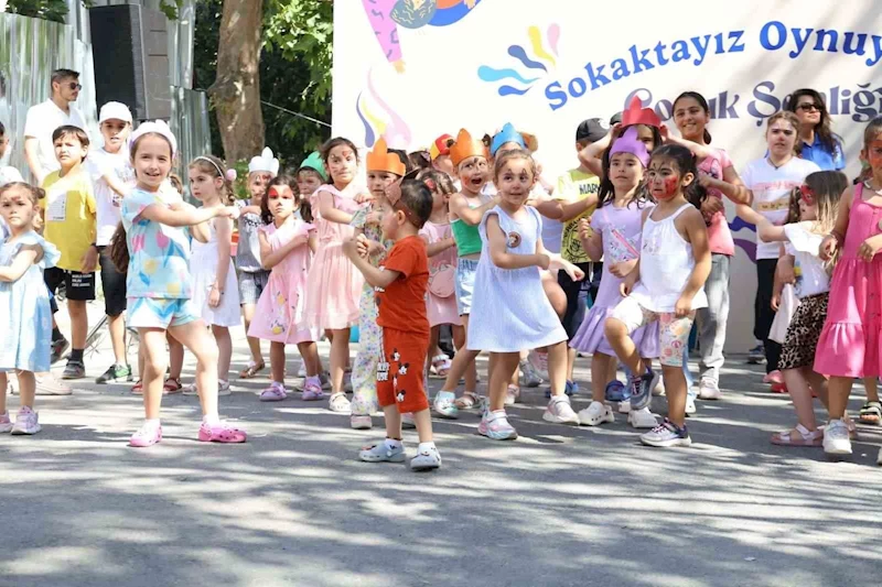Çocuk Şenliği’nin yeni adresi Esatpaşa oldu
