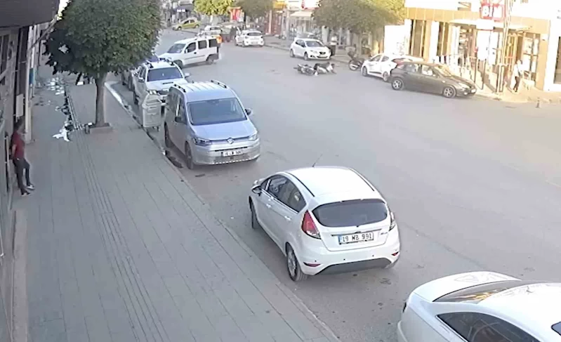 Çorum’da hafif ticari araç ile motosiklet çarpıştı: 2 yaralı
