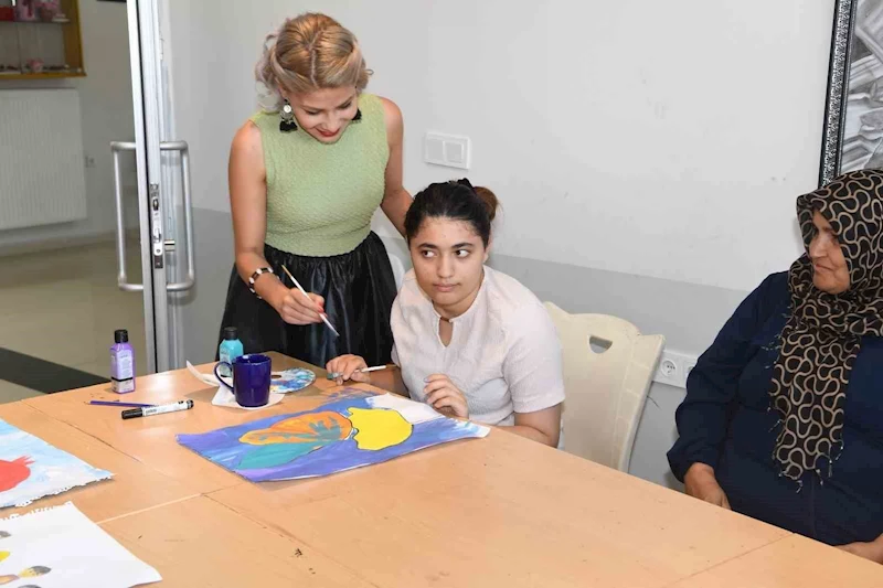 Otizmli çocuklar yeteneklerini sergiliyor
