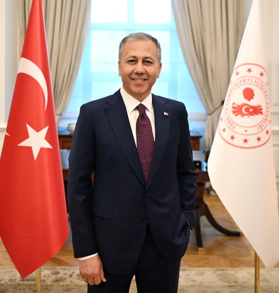 Eski tip ehliyetlerini yenilemeyenlere müjde: 3 ay daha uzatıldı