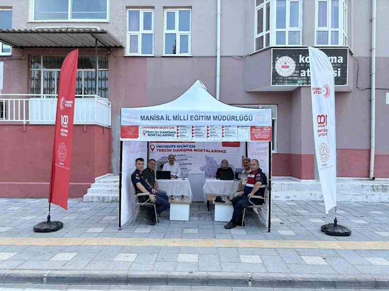 Gördes’te üniversite tercihi için, Rehberlik Destek Ünitesi noktası kuruldu
