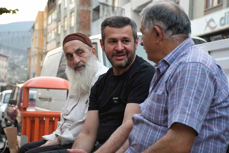Başkan Çetinkaya esnaf ve vatandaşlarla bir araya geldi
