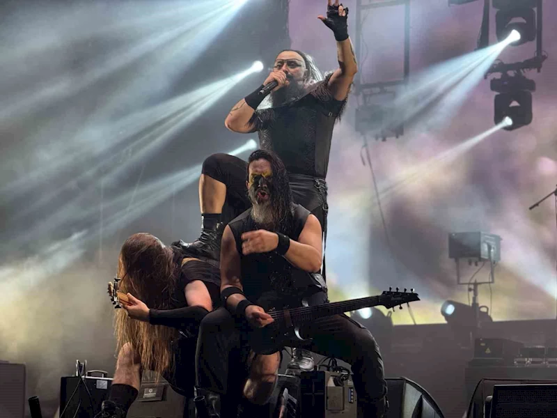 Hayko Cepkin ilk kez memleketinde konser verdi
