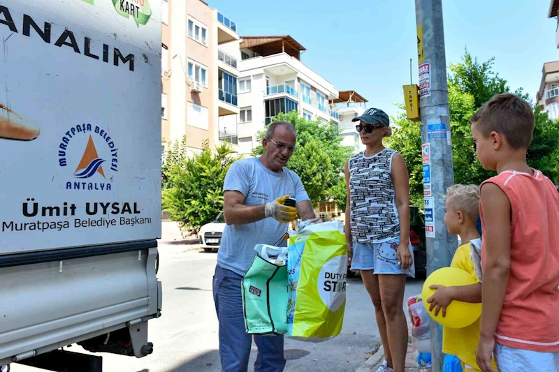 Muratpaşa’nın geri dönüşüm şampiyonu yine Konuksever
