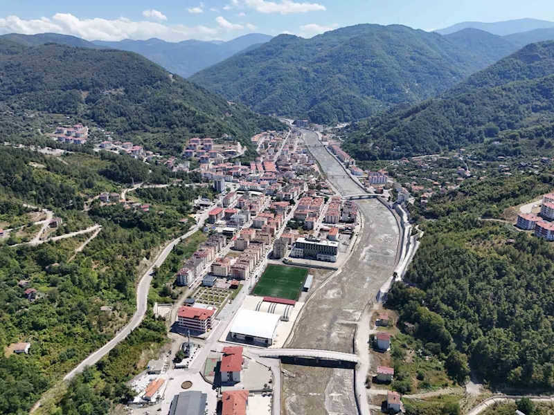 Büyük sel felaketinin 4’üncü yıl dönümü: Bir ilçe yeniden inşa edildi

