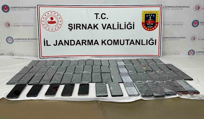 Şırnak’ta jandarmadan kaçakçılık operasyonu: 11 milyon liralık kaçak malzeme ele geçirildi
