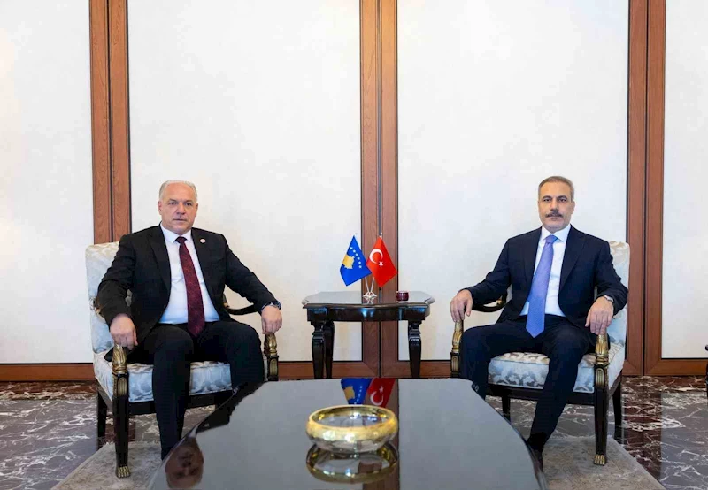 Bakan Fidan, Kosova Demokratik Türk Partisi Genel Başkanı ve Bölgesel Kalkınma Bakanı Damka’yı kabul etti
