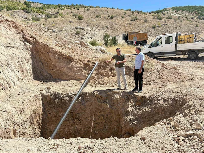 Akçadağ’da Kurtuşağı ve Büyükköy Mahallelerinin içme suyu sorunu çözülüyor
