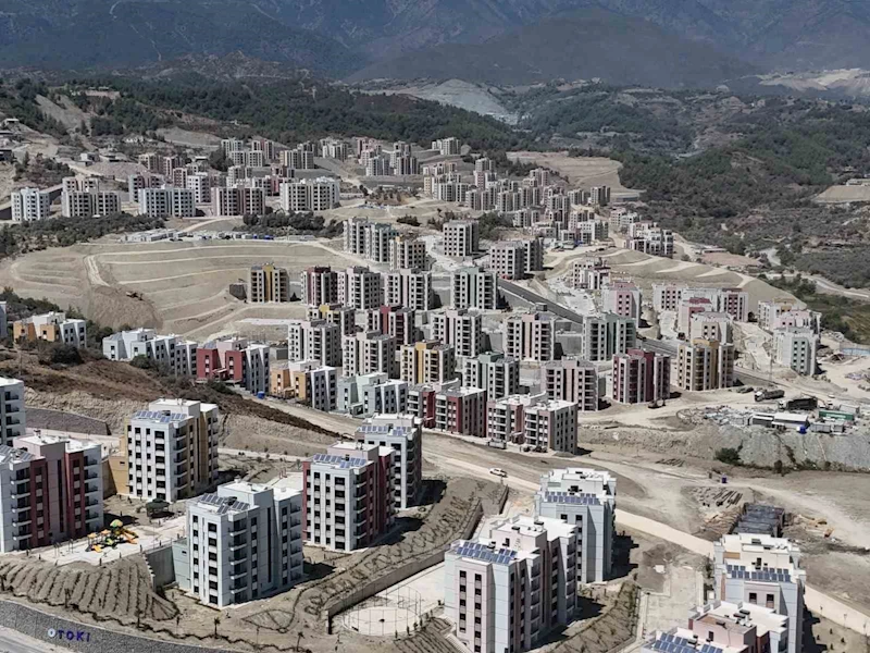 Asrın felaketinin yerle bir ettiği Antakya devlet yatırımlarıyla yeniden hayat buluyor
