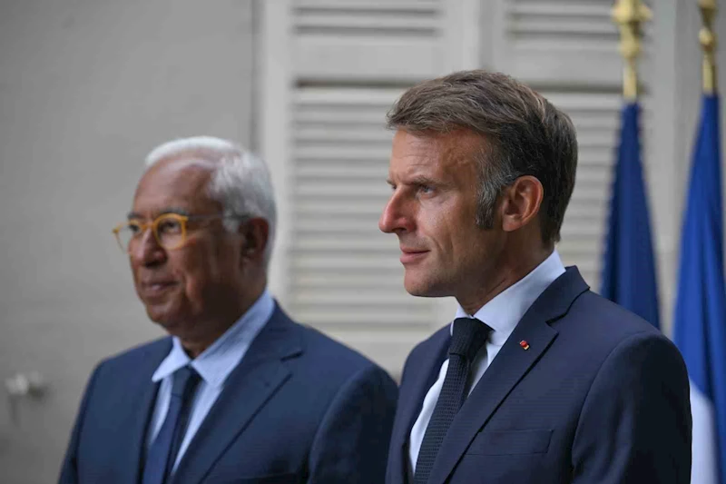 Macron: 