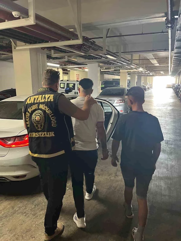 Antalya’da 25 hırsızlık olayının 15’i aydınlatıldı, 32 şüpheli yakalandı
