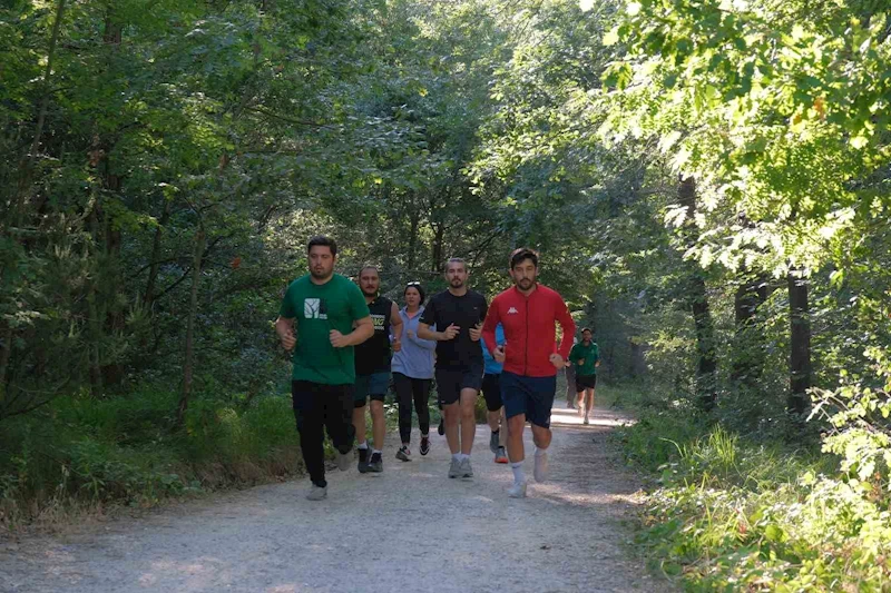 Doğada spor yapmanın keyfini yaşadılar
