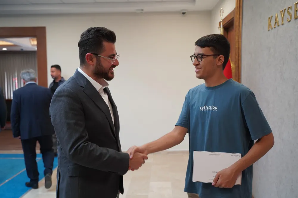 İl Başkanı Hüseyin Okandan, YKS Sayısal Türkiye 3.’sü ile Bir Araya Geldi