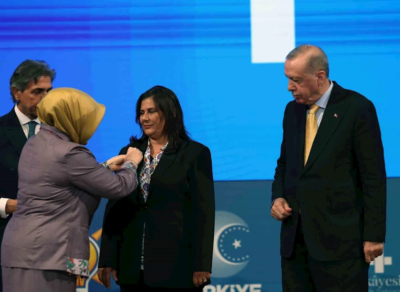 Aydın Büyükşehir Belediye Başkanı Özlem Çerçioğlu, AK Parti’ye katıldı.

