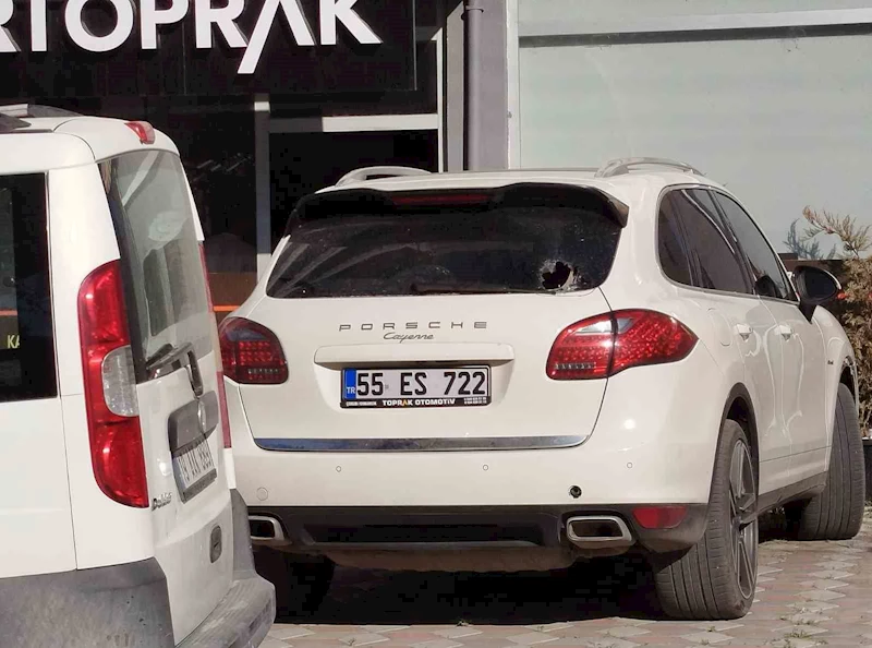 Osmancık’ta park halindeki araç kurşunlandı
