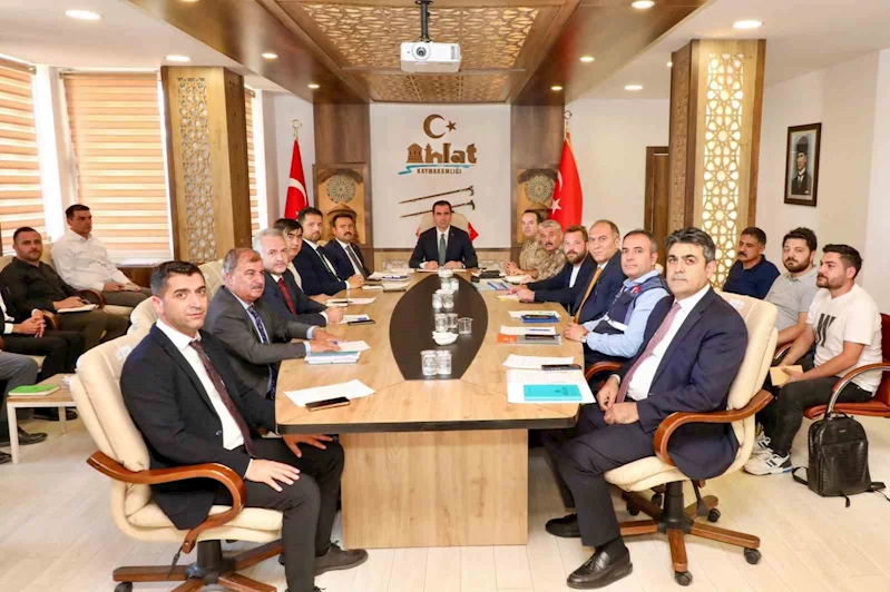 Ahlat’ta ‘1071 Ahlat-Malazgirt Etkinlikleri’ toplantısı
