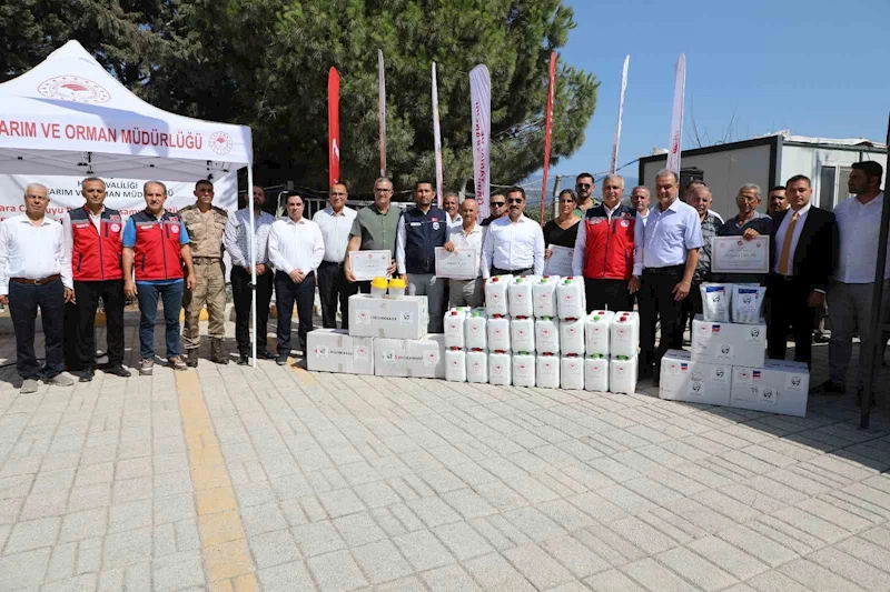 Hatay’da Akdeniz meyve sineğiyle mücadele kapsamında çiftçiler desteklendi
