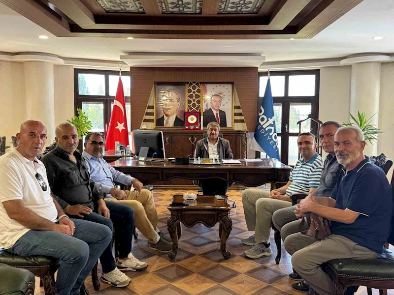 İzmir Patnoslular Derneği’nden Başkan Taşkın’a Ziyaret
