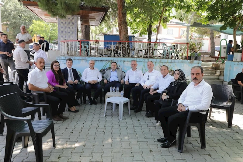 Kütahya Valisi Işın, Simav’da hayır yemeğine katıldı
