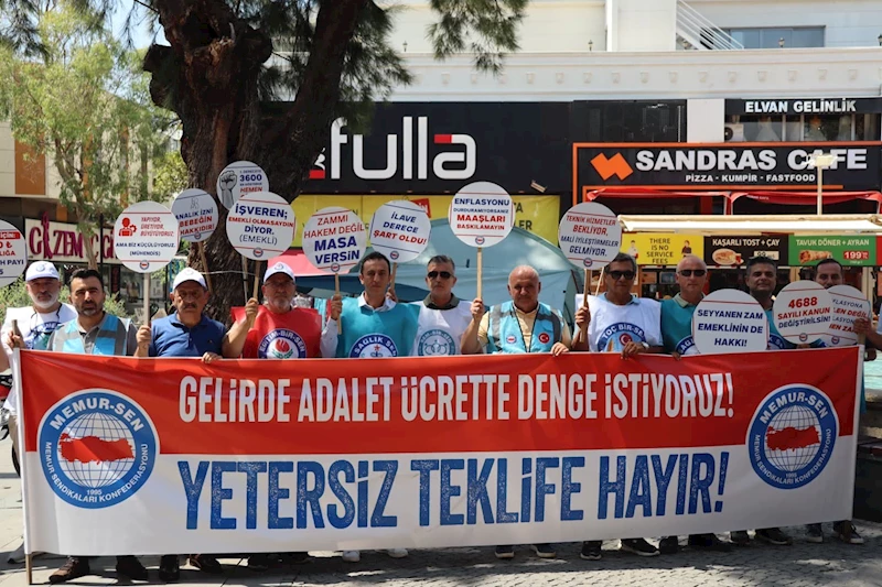 Memur Sen Antalya’da çadır kurup eylem yaptı
