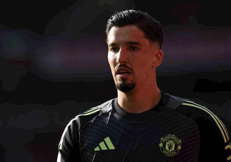 Arsenal, Manchester United deplasmanında tek golle güldü
