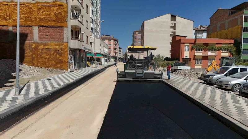 Elazığ’da yol yenileme çalışmaları devam ediyor
