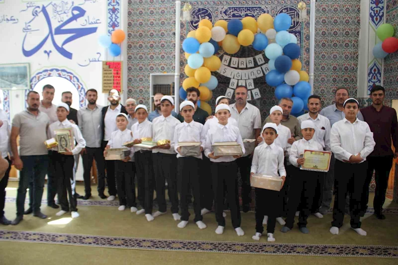 Malazgirt’te yaz Kur’an kursu mezuniyet programı düzenlendi
