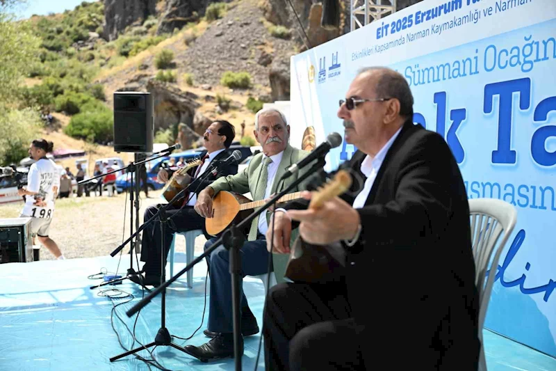 Âşık Sümmani Narman’da anıldı
