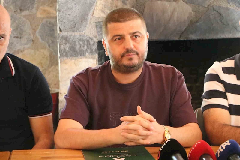 Erdal Bayrak: 