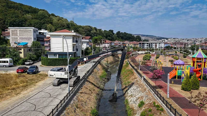 Çevre ve su sağlığı için dere ıslah çalışmaları devam ediyor
