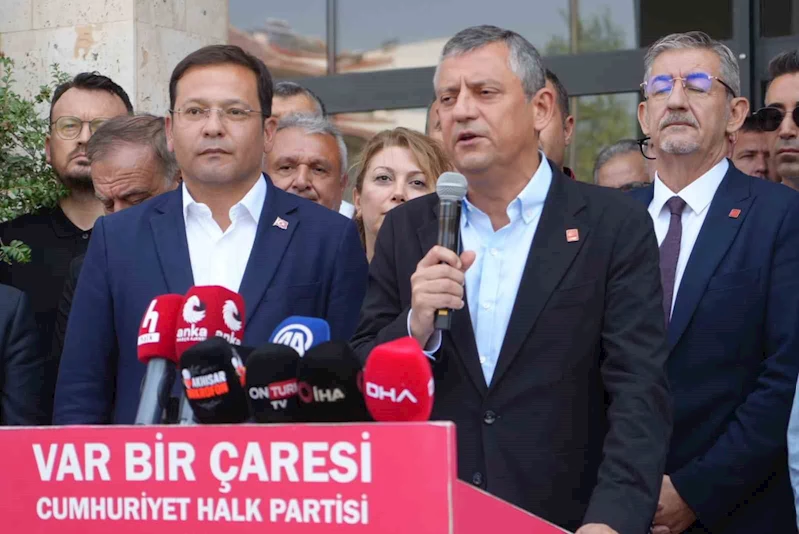 CHP Genel Başkanı Özel, Sındırgı’da incelemelerde bulundu

