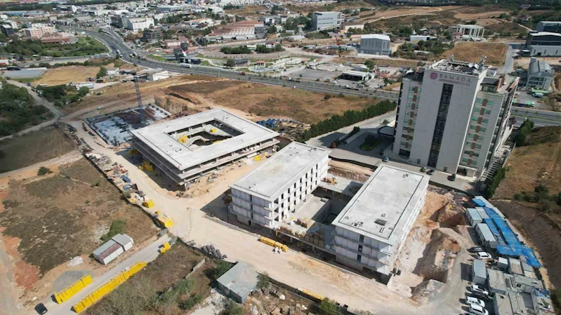 Spor lisesinde çalışmalar devam ediyor
