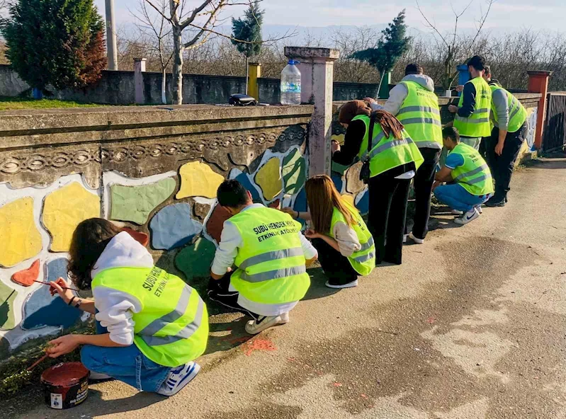 Sosyal gelişimin adresi öğrenci toplulukları
