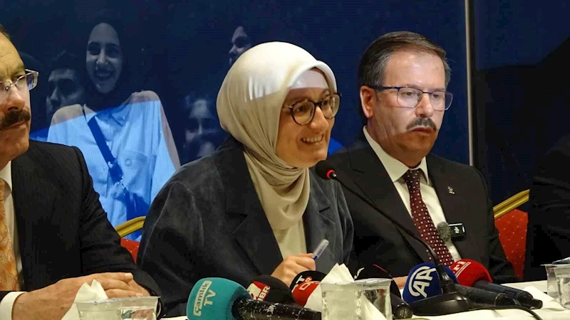 Terörsüz Türkiye toplantısında konuşan Belgin Uygur: 