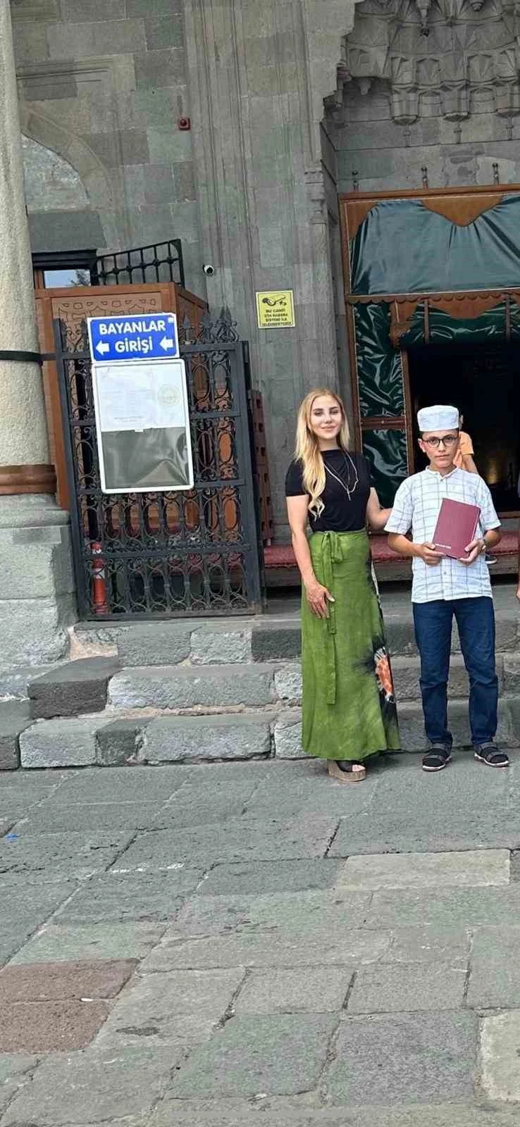 Hakim Pınar Demir Yılmazel, 7. Sınıf Öğrencisi Hafız Ahmet’in en büyük hayalini gerçekleştirdi
