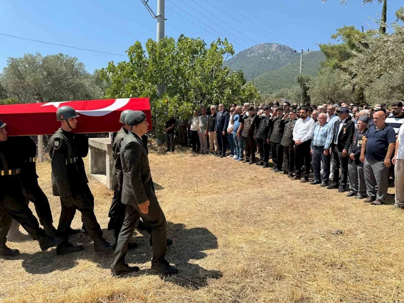 Kıbrıs Gazisi Mehmet Akif Aydemir son yolculuğuna uğurlandı
