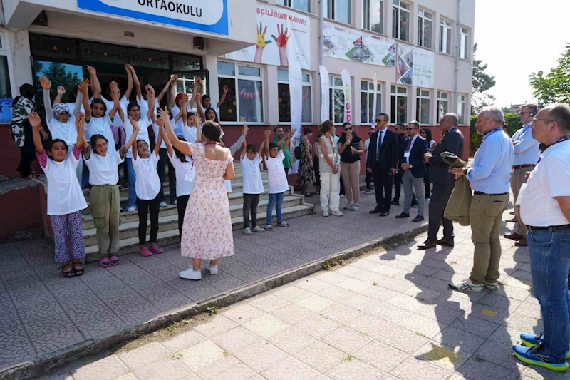 Mevsimlik tarım işçilerinin çocuklarına sağlık taraması
