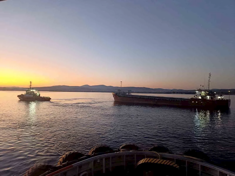 Çanakkale Boğazı’ndan geçen genel kargo gemisi makine arızası yaptı
