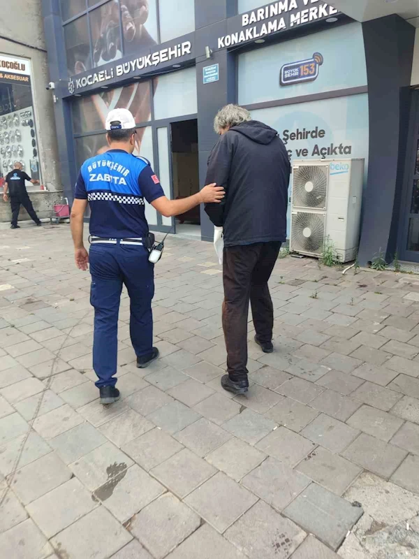 Evsiz vatandaşa kucak açtılar
