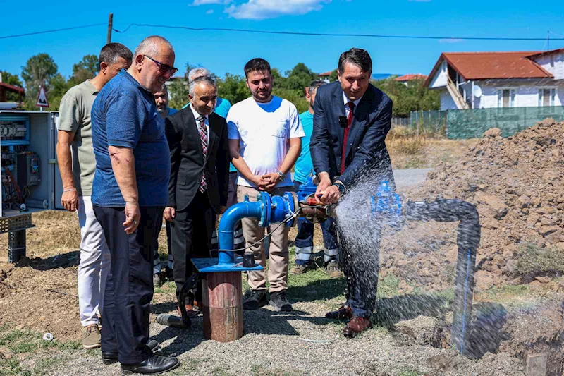 Yeni kaynak ile Hendek’in iki mahallesine 132 metre derinlikten kaliteli içme suyu
