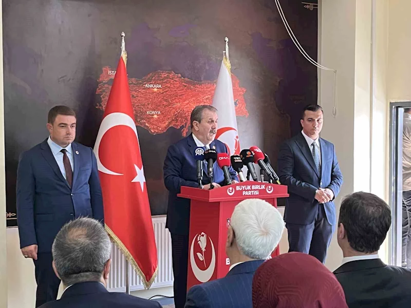 Mustafa Destici: 