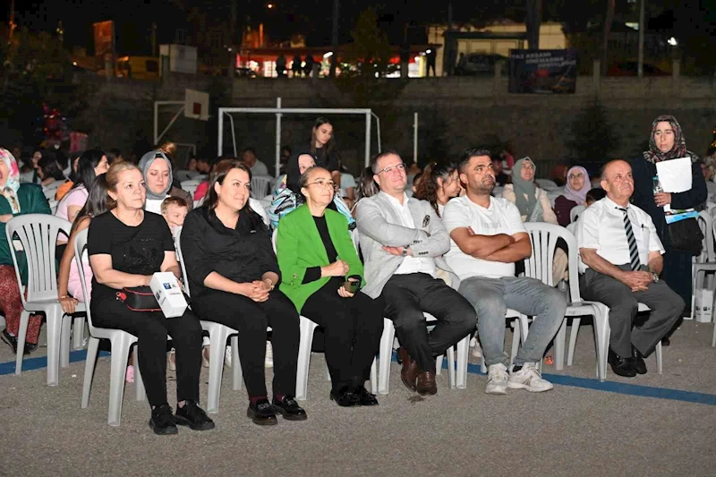 Isparta Belediyesi’nden Dere ve Yenice Mahallelerine sinema keyfi

