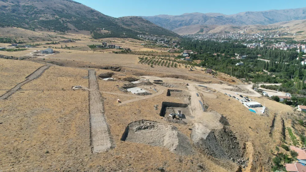Yahyalı’da yeni TOKİ konutları yapımı tüm hızıyla sürüyor