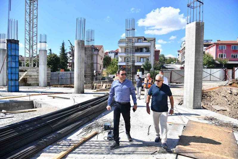 Başkan Özlü, projeleri inceledi

