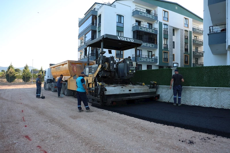 Kartepe’de asfalt atağı
