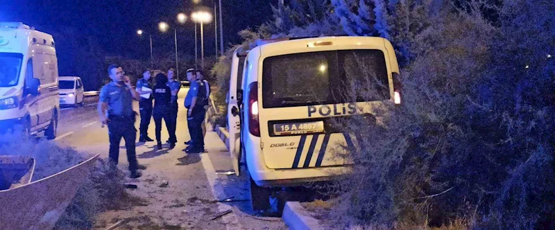 Alkollü sürücü Burdur’u savaş alanına çevirdi: 3’ü polis 10 yaralı
